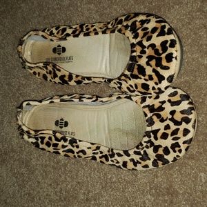 Leopard print flats